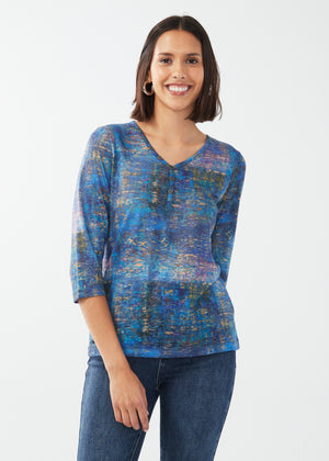 Open image in slideshow, Printed 3/4 Sleeve V Neck Top
